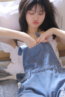 男朋友咬小兔兔时怎么回应他
